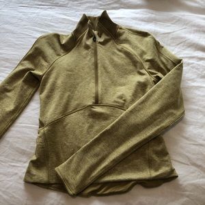 Lululemon cropped half zip
